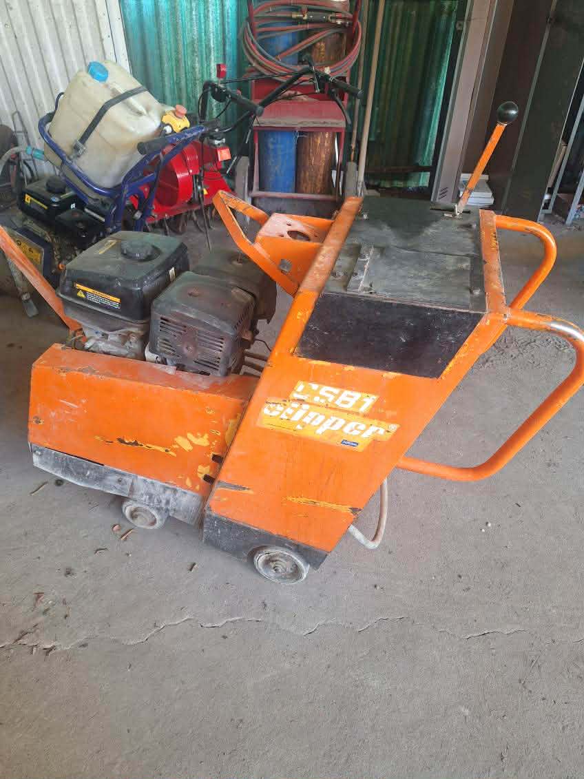 Piła do cięcia betonu Piła Clipper CS81
